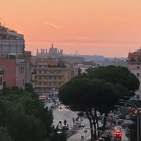 Sunny Sunset Daire Roma Dış mekan fotoğraf