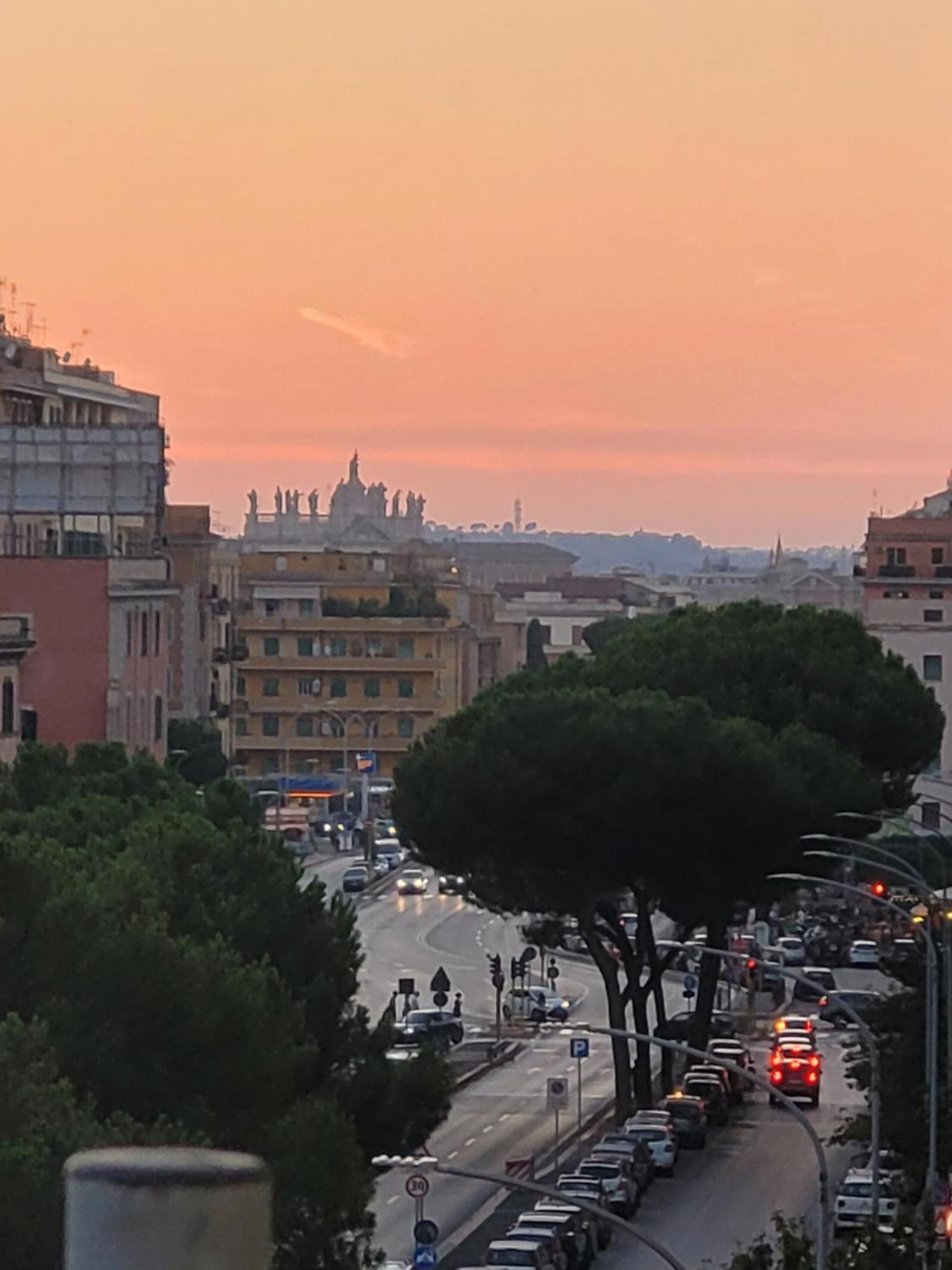 Sunny Sunset Daire Roma Dış mekan fotoğraf